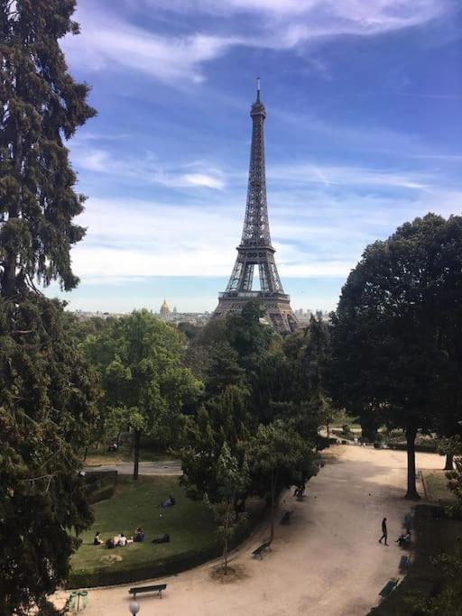 Apartament Eiffel Tower Paryż Zewnętrze zdjęcie